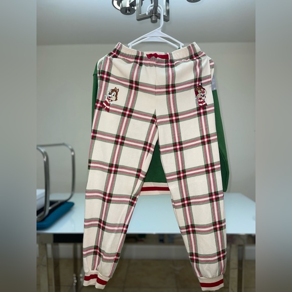 Disney - Picture 3 of 4